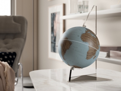 5 globes design pour meubler le bureau avec élégance et style